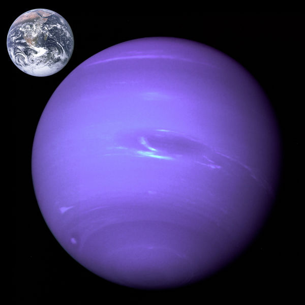 Neptune Earth_size_comparison
